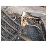 Lot of (4) Cultivating Tools - Hoes, Rake, Fork