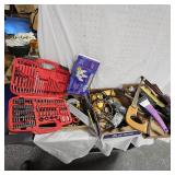 Lof of Drills, DeWalt, Heat Gun and Misc Tools