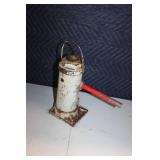 Lakin Hydraulic Bottle Jack with Handle