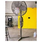 Dayton Industrial / Commercial Pedestal Fan | 28" Blade