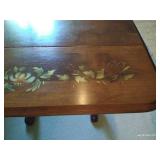Beautiful Vintage Accent Table w/ Fold Down Leaves Beautiful Vintage Accent Table w/ Fold Down Leaves