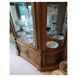 Gorgeous Oak China Hutch (NO CONTENTS) Gorgeous Oak China Hutch (NO CONTENTS)
