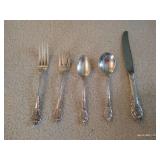 (1) 5-Piece Setting of Wallace Sir Christopher Sterling Flatware (1) 5-Piece Setting of Wallace Sir Christopher Sterling Flatware