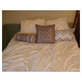 Full Size Bed w/ Contents Full Size Bed w/ Contents