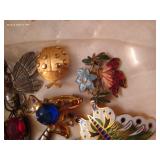 Silver Plate Tray w/ Hankerchief & Pins Silver Plate Tray w/ Hankerchief & Pins