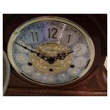 Large Howard Miller Mantle Clock Large Howard Miller Mantle Clock
