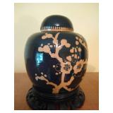 Beautiful UND Pottery Lidded Jar Beautiful UND Pottery Lidded Jar
