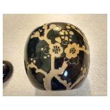 Beautiful UND Pottery Lidded Jar Beautiful UND Pottery Lidded Jar