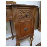 Antique Dresser w/ Mirror & Casters Antique Dresser w/ Mirror & Casters