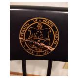 UND Chair UND Chair