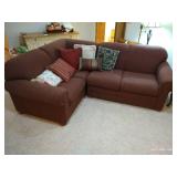 Sectional w/ Decorative Pillows Sectional w/ Decorative Pillows