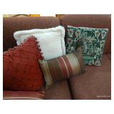 Sectional w/ Decorative Pillows Sectional w/ Decorative Pillows