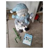 24" Snowman & Decor 24" Snowman & Decor