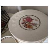 China Set "Wedgwood Wellesley Bullfinch" China Set "Wedgwood Wellesley Bullfinch"