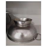 GE Frying Pan, Cullender & Stock Pot, All Like New GE Frying Pan, Cullender & Stock Pot, All Like New