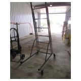 Rolling 4-wheel Ladder