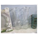 (A-3) Assorted Knick Knacks Vases E... (A-3) Assorted Knick Knacks Vases E...