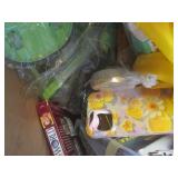 (BR1) Box Full of Misc Unsorted Thi... (BR1) Box Full of Misc Unsorted Thi...