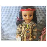 (EW5) Large Vintage Porcelain Nativ... (EW5) Large Vintage Porcelain Nativ...