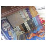 (EW7) Large Box Full of Assorted Ki... (EW7) Large Box Full of Assorted Ki...