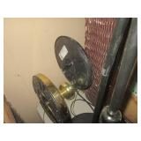 (RMT) Lot of Misc - Wicker Table wi... (RMT) Lot of Misc - Wicker Table wi...