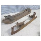 (CS) Pair of Antique Ice Skates wit... (CS) Pair of Antique Ice Skates wit...