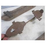 (CS) Pair of Antique Ice Skates wit... (CS) Pair of Antique Ice Skates wit...