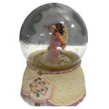Vintage Wind-Up Angel Playing Flute Snow Musical Snow Globe ** Vintage Wind-Up Angel Playing Flute Snow Musical Snow Globe **