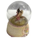 Vintage Wind-Up Angel Playing Flute Snow Musical Snow Globe ** Vintage Wind-Up Angel Playing Flute Snow Musical Snow Globe **