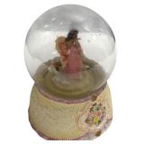Vintage Wind-Up Angel Playing Flute Snow Musical Snow Globe ** Vintage Wind-Up Angel Playing Flute Snow Musical Snow Globe **