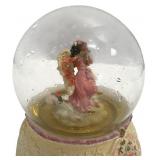 Vintage Wind-Up Angel Playing Flute Snow Musical Snow Globe ** Vintage Wind-Up Angel Playing Flute Snow Musical Snow Globe **