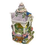 Vintage Musical Snow Globe ft a Gazebo Vintage Musical Snow Globe ft a Gazebo