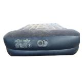 QUEEN Intex Dura-Beam Air Mattress, Built In Pump QUEEN Intex Dura-Beam Air Mattress, Built In Pump