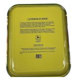 Vintage John Deere Trays and Commemorative Plate Bundle (4) Vintage John Deere Trays and Commemorative Plate Bundle (4)