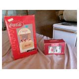 Vintage Coca-Cola Window Fountain & S&P Shakers (Bears) Vintage Coca-Cola Window Fountain & S&P Shakers (Bears)
