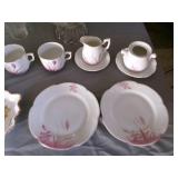 Flower Patterned Tea Set & Fruit Bowl Flower Patterned Tea Set & Fruit Bowl