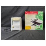 VillaWare Pizzelle Baker Prego Series II with Proctor Silex 2-Slice Toaster VillaWare Pizzelle Baker Prego Series II with Proctor Silex 2-Slice Toaster