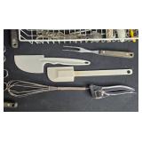 Large Assorted Kitchen Utensil Set with Tray and Measuring Cups