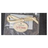 Longaberger 2000 Let It Snow Basket with Plaid Liners and Tie-On Longaberger 2000 Let It Snow Basket with Plaid Liners and Tie-On