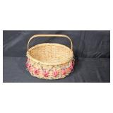 Longaberger 2000 Let It Snow Basket with Plaid Liners and Tie-On Longaberger 2000 Let It Snow Basket with Plaid Liners and Tie-On