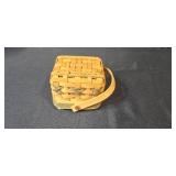 Set of 3 Longaberger 2000 Handwoven Baskets with Liners Set of 3 Longaberger 2000 Handwoven Baskets with Liners