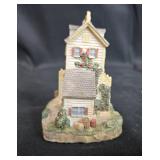 Set of 6 International Resourcing Services Miniature Village Buildings with Boxes Set of 6 International Resourcing Services Miniature Village Buildings with Boxes