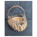 Heart Shaped Metal Wire Hanging Basket with Liner