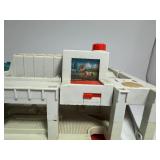 1995 Micro Machines Lewis Galoob Super Auto World Tune Up Playset