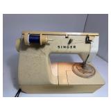 Singer Sewing Machine - Works!
