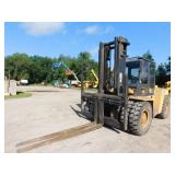 1996 Cat DP80 Diesel Forklift with Cab and Heat 1996 Cat DP80 Diesel Forklift with Cab and Heat