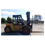 1996 Cat DP80 Diesel Forklift with Cab and Heat 1996 Cat DP80 Diesel Forklift with Cab and Heat