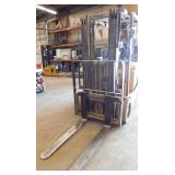 2015 Cat EC30N2 Electric 36 Volt Forklift 2015 Cat EC30N2 Electric 36 Volt Forklift