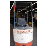 1997 Nissan E3000 Electric 36 Volt Forklift - For Repair 1997 Nissan E3000 Electric 36 Volt Forklift - For Repair