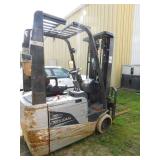 2005 Nissan E3000 Electric Forklift - For Repair 2005 Nissan E3000 Electric Forklift - For Repair